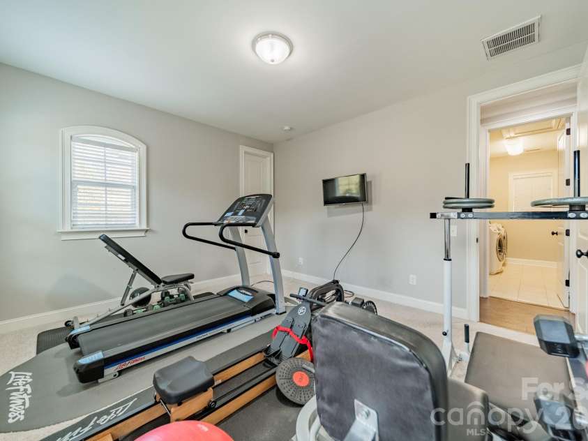 131 Boyce Road, Charlotte, NC 28211.  MLS# CAR4313027, YatesRealty ID 8671. 