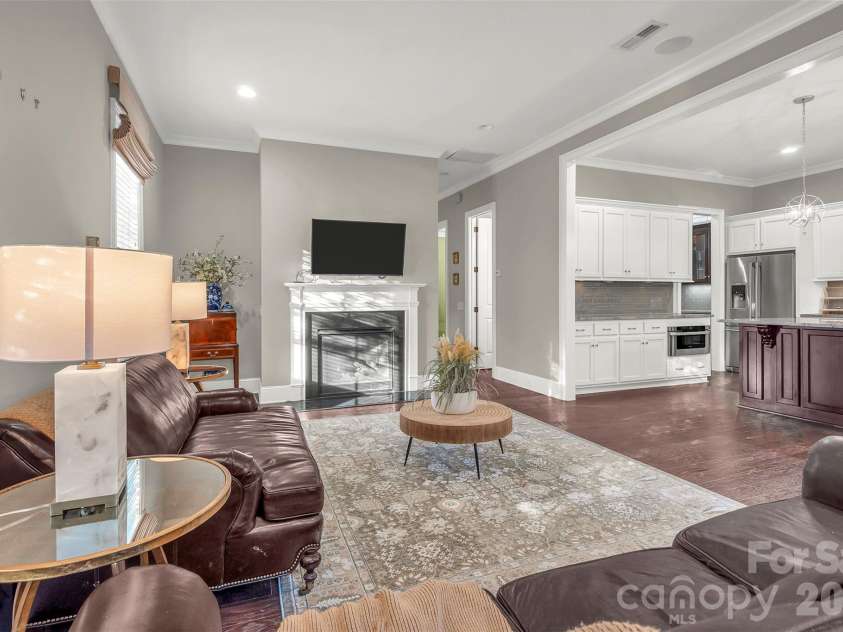 131 Boyce Road, Charlotte, NC 28211.  MLS# CAR4313027, YatesRealty ID 8671. 