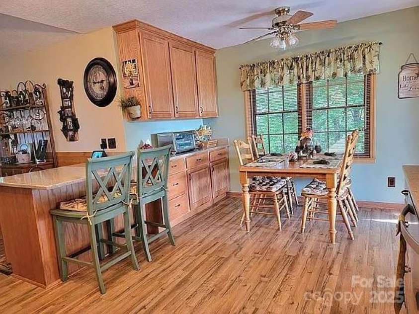 914 Rogers Road, Franklin, NC 28734.  MLS# CAR4252189, YatesRealty ID 8671. 