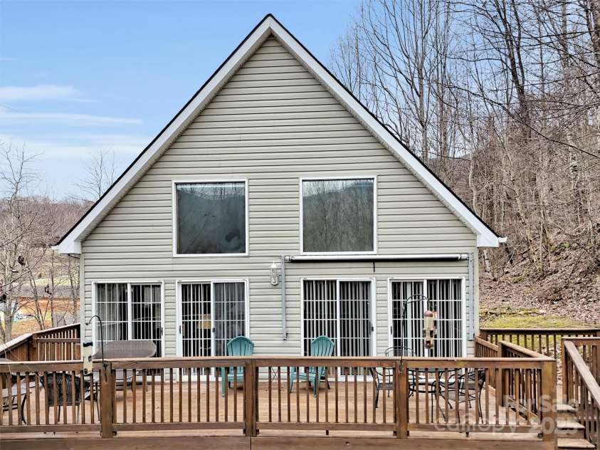278 Barber Hill Drive, Waynesville, NC 28786.  MLS# CAR4224563, YatesRealty ID 8673. 