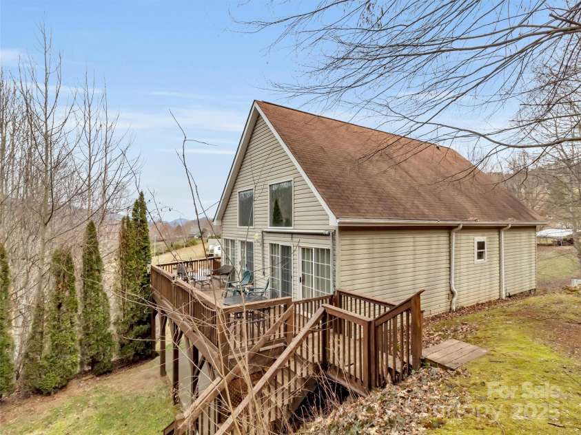 278 Barber Hill Drive, Waynesville, NC 28786.  MLS# CAR4224563, YatesRealty ID 8673. 