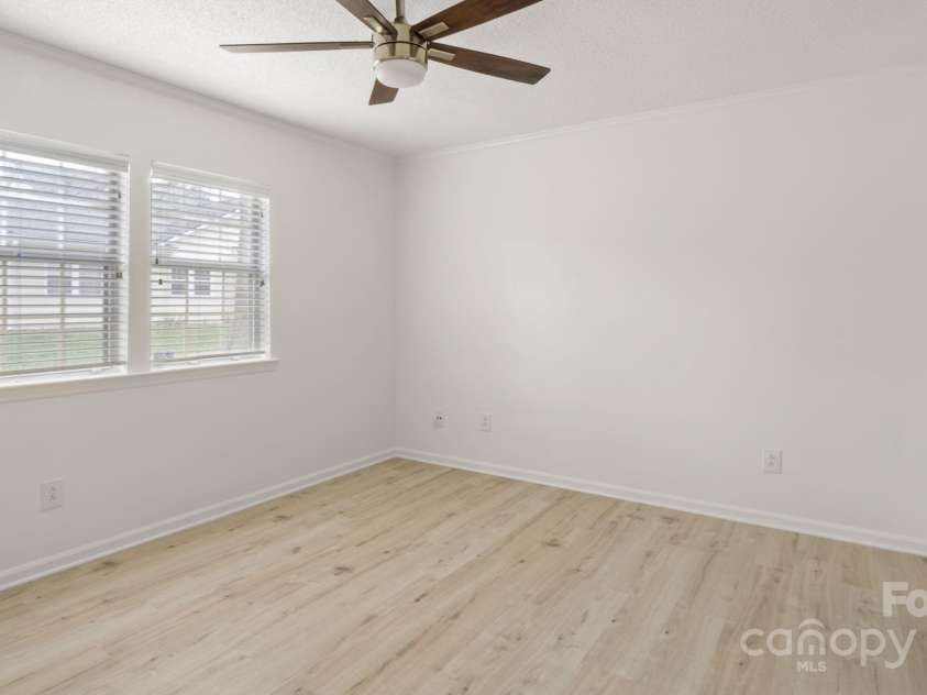 2712 New Hamlin Way, Charlotte, NC 28210.  MLS# CAR4206222, YatesRealty ID 8674. 