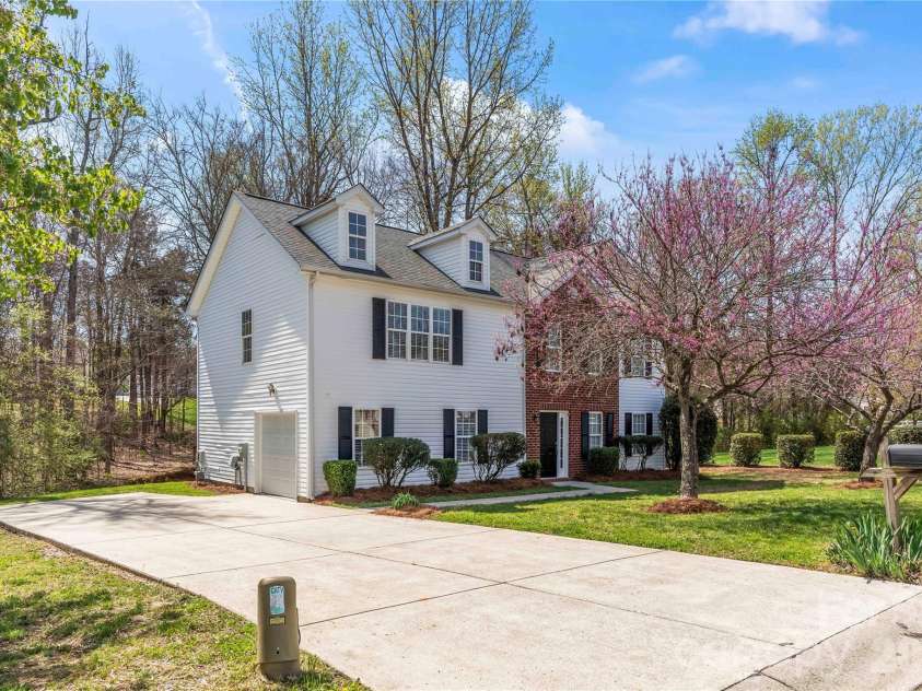 1040 Castle Rock Court, Concord, NC 28025.  MLS# CAR4362419, YatesRealty ID 8676. 