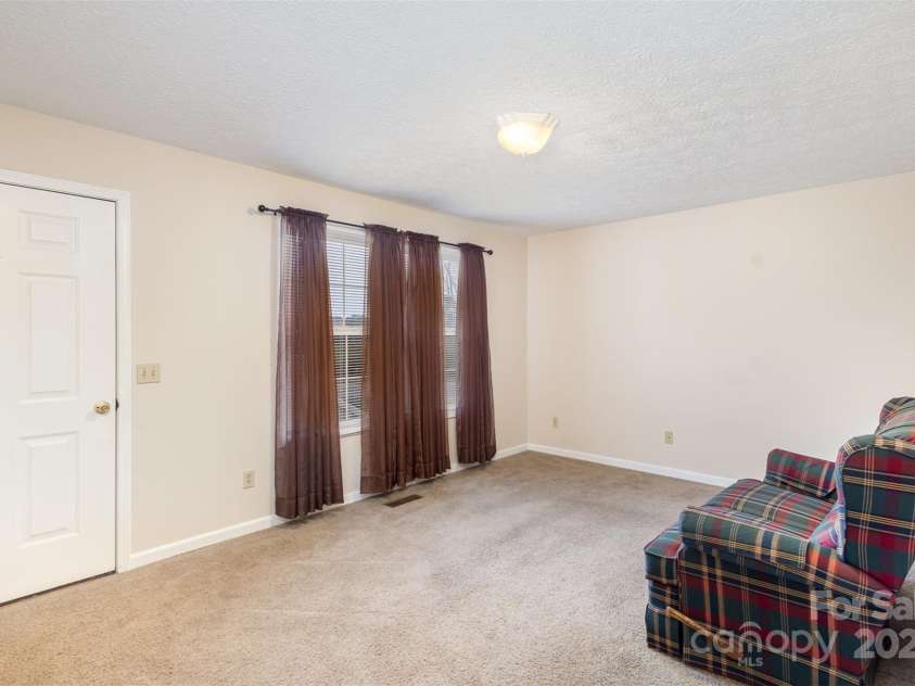 11918 Crabapple Lane, Huntersville, NC 28078.  MLS# CAR4225772, YatesRealty ID 8676. 