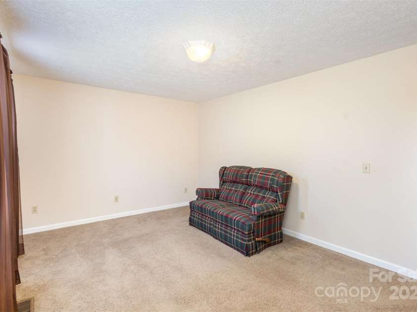 11918 Crabapple Lane, Huntersville, NC 28078.  MLS# CAR4225772, YatesRealty ID 8676. 