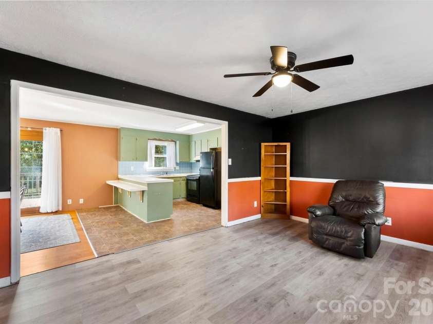 5111 Westgate Drive, Shelby, NC 28152.  MLS# CAR4319068, YatesRealty ID 8677. 