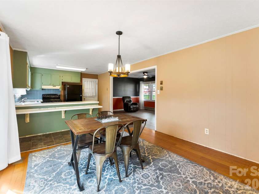 5111 Westgate Drive, Shelby, NC 28152.  MLS# CAR4319068, YatesRealty ID 8677. 