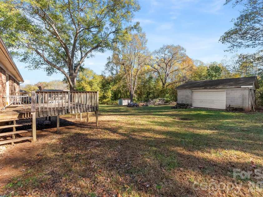 5111 Westgate Drive, Shelby, NC 28152.  MLS# CAR4319068, YatesRealty ID 8677. 