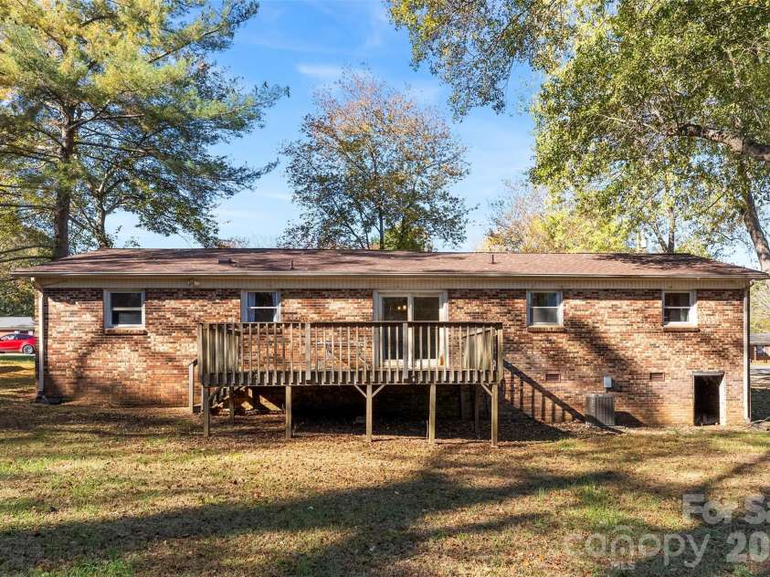 5111 Westgate Drive, Shelby, NC 28152.  MLS# CAR4319068, YatesRealty ID 8677. 