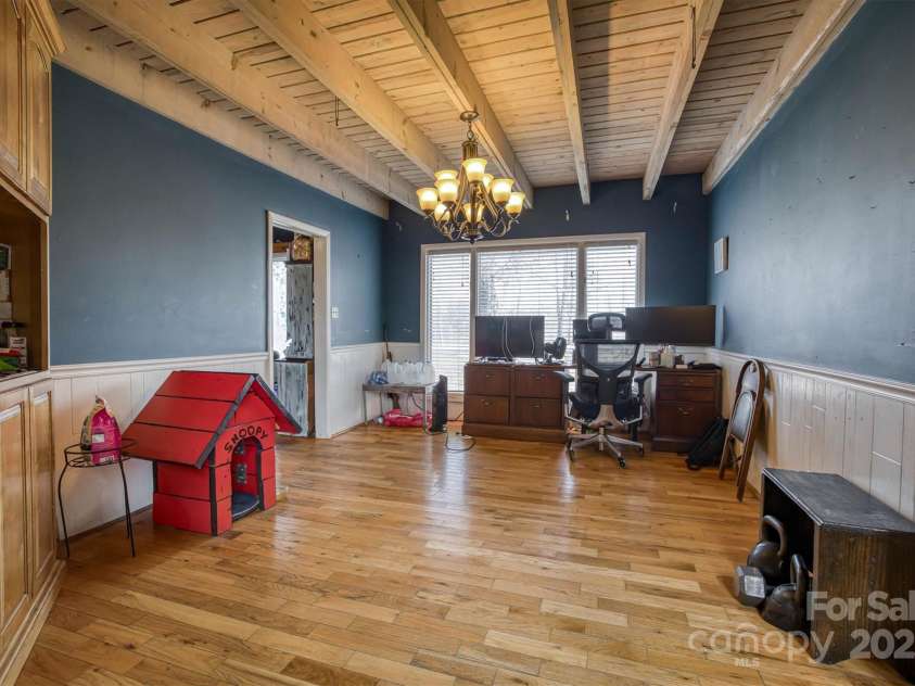3827 River Road, Morganton, NC 28655.  MLS# CAR4217660, YatesRealty ID 8679. 