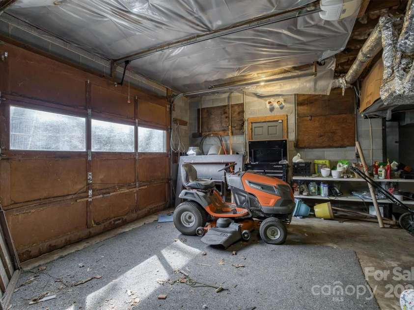 3827 River Road, Morganton, NC 28655.  MLS# CAR4217660, YatesRealty ID 8679. 