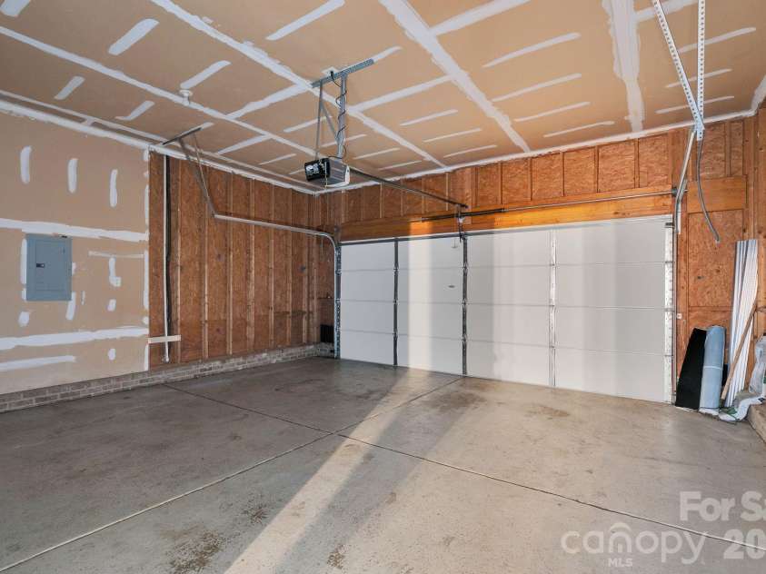 311 Margaret Kelly Court, Charlotte, NC 28216.  MLS# CAR4334078, YatesRealty ID 868. 