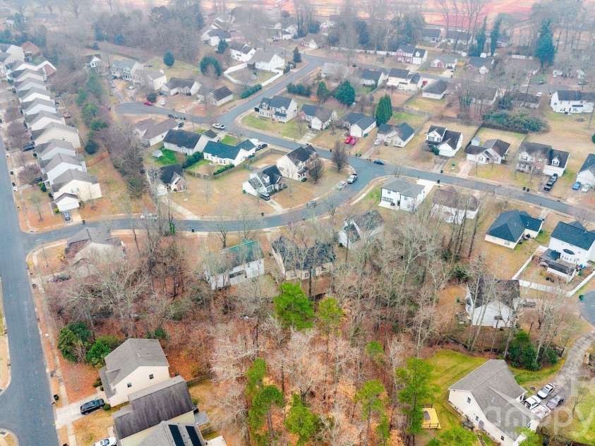 311 Margaret Kelly Court, Charlotte, NC 28216.  MLS# CAR4334078, YatesRealty ID 868. 