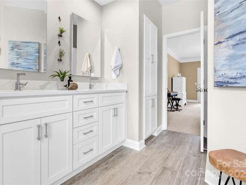 105 Beach Lane, Mooresville, NC 28117.  MLS# CAR4240933, YatesRealty ID 8681. Primary bathroom