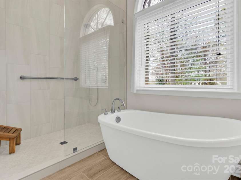 105 Beach Lane, Mooresville, NC 28117.  MLS# CAR4240933, YatesRealty ID 8681. Primary bathroom