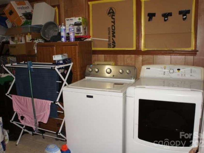 2204 Second Avenue, Gastonia, NC 28052.  MLS# CAR4221874, YatesRealty ID 8682. 