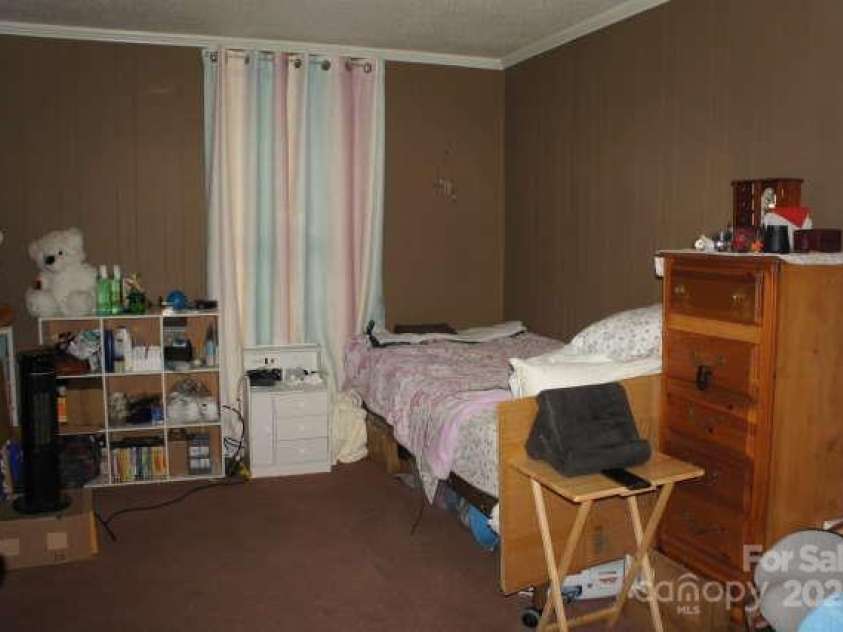 2204 Second Avenue, Gastonia, NC 28052.  MLS# CAR4221874, YatesRealty ID 8682. 