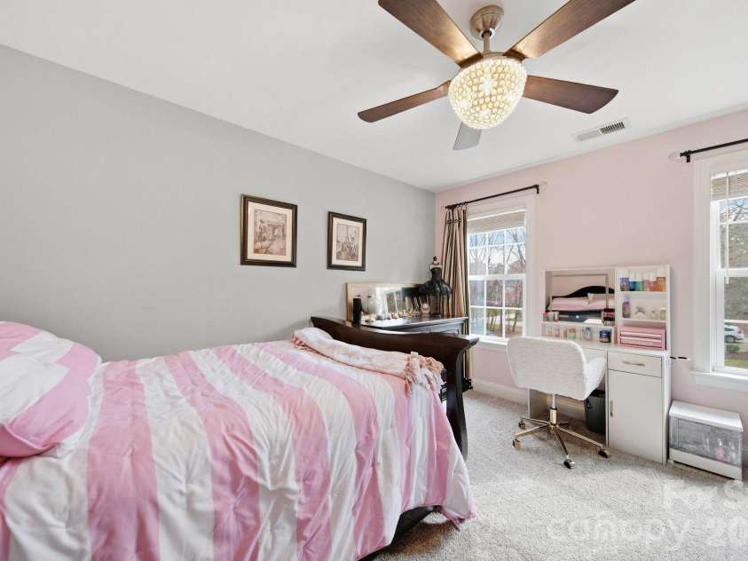 433 Laurel Crest Drive, Kannapolis, NC 28081.  MLS# CAR4345135, YatesRealty ID 8682. 