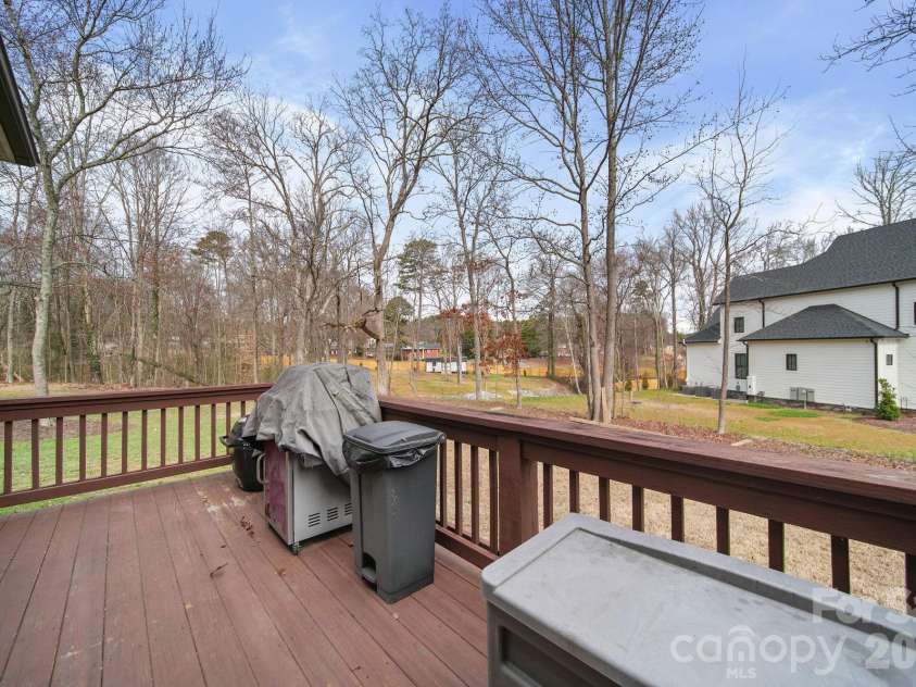433 Laurel Crest Drive, Kannapolis, NC 28081.  MLS# CAR4345135, YatesRealty ID 8682. Large deck for grilling