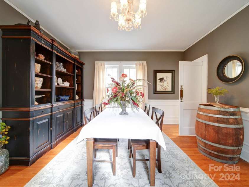 1116 Franklin Boulevard, Gastonia, NC 28054.  MLS# CAR4198465, YatesRealty ID 8683. 