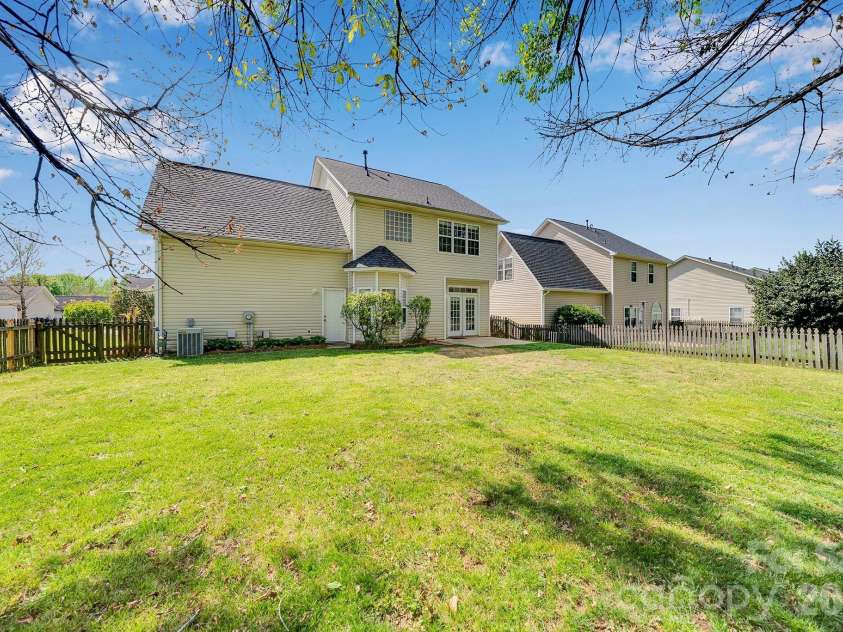 12507 Twelvetrees Lane, Huntersville, NC 28078.  MLS# CAR4365310, YatesRealty ID 8683. 