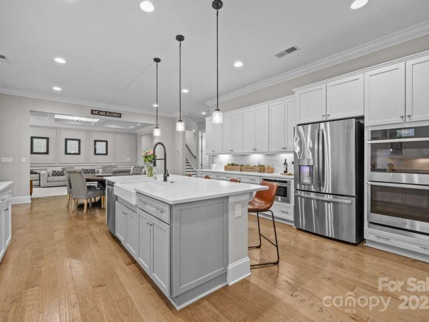 1052 Harlow's Crossing Drive, Weddington, NC 28104.  MLS# CAR4246716, YatesRealty ID 8684. Kitchen appliances