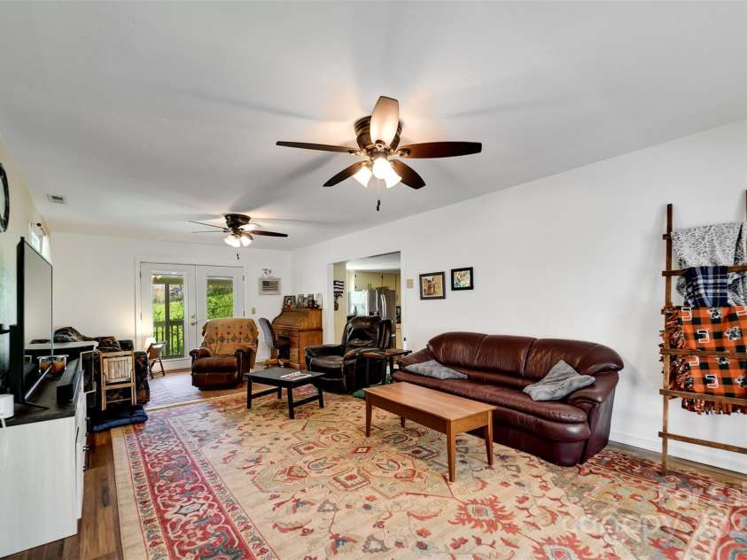 242 Henderson Road, Franklin, NC 28734.  MLS# CAR4135130, YatesRealty ID 8685. 