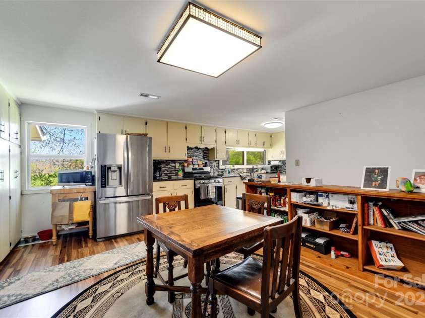 242 Henderson Road, Franklin, NC 28734.  MLS# CAR4135130, YatesRealty ID 8685. 