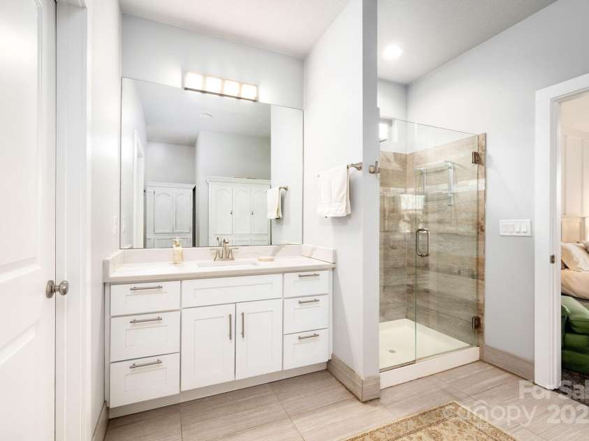 19 Dynasty Lane, Candler, NC 28715.  MLS# CAR4243539, YatesRealty ID 8687. Ensuite Full Bath