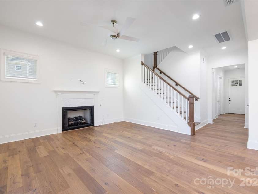 302 Lincoln Street, Belmont, NC 28012.  MLS# CAR4233381, YatesRealty ID 8689. 