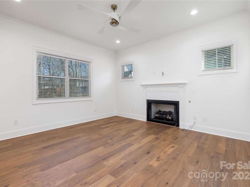 302 Lincoln Street, Belmont, NC 28012.  MLS# CAR4233381, YatesRealty ID 8689. 