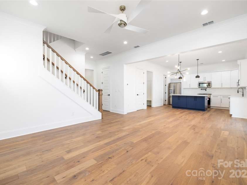 302 Lincoln Street, Belmont, NC 28012.  MLS# CAR4233381, YatesRealty ID 8689. 