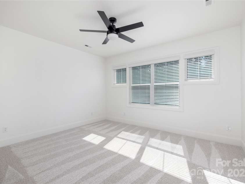 302 Lincoln Street, Belmont, NC 28012.  MLS# CAR4233381, YatesRealty ID 8689. 