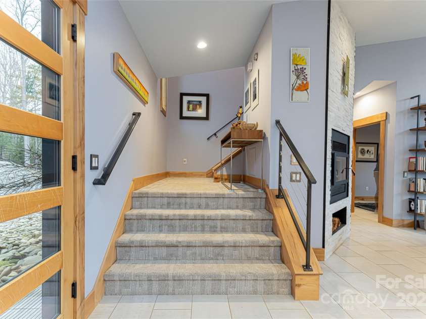 15 Sourwood Lane, Fletcher, NC 28732.  MLS# CAR4215119, YatesRealty ID 869. 