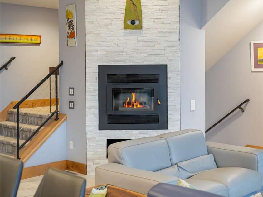 15 Sourwood Lane, Fletcher, NC 28732.  MLS# CAR4215119, YatesRealty ID 869. 