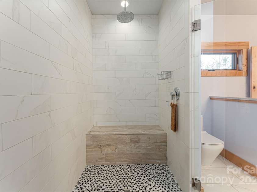 15 Sourwood Lane, Fletcher, NC 28732.  MLS# CAR4215119, YatesRealty ID 869. 