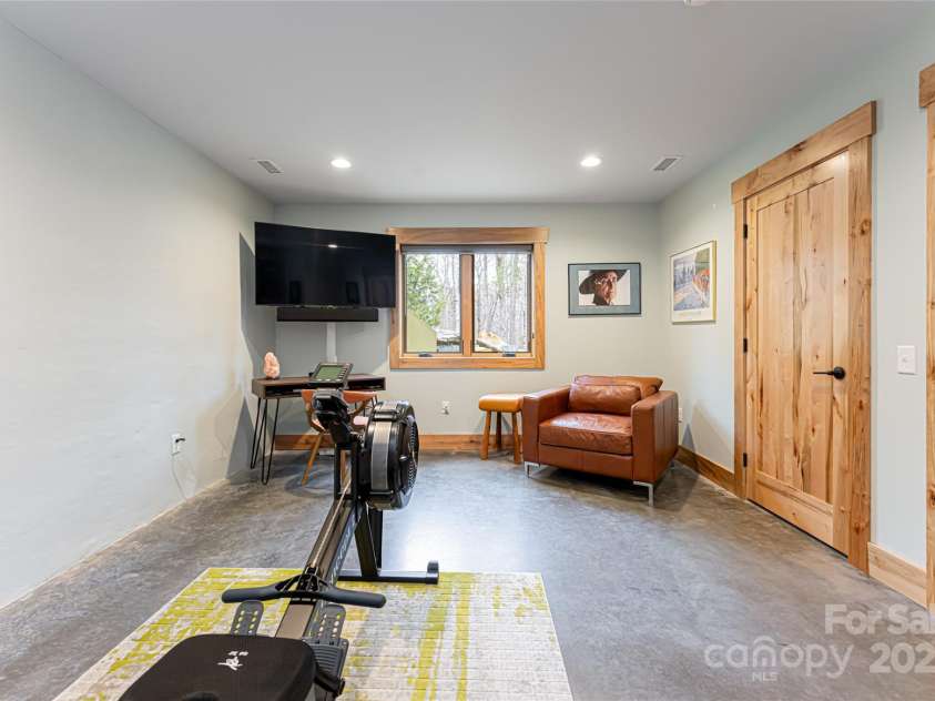 15 Sourwood Lane, Fletcher, NC 28732.  MLS# CAR4215119, YatesRealty ID 869. 