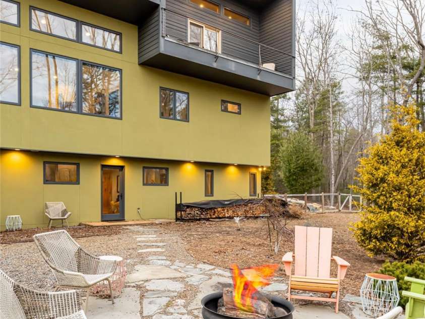 15 Sourwood Lane, Fletcher, NC 28732.  MLS# CAR4215119, YatesRealty ID 869. 