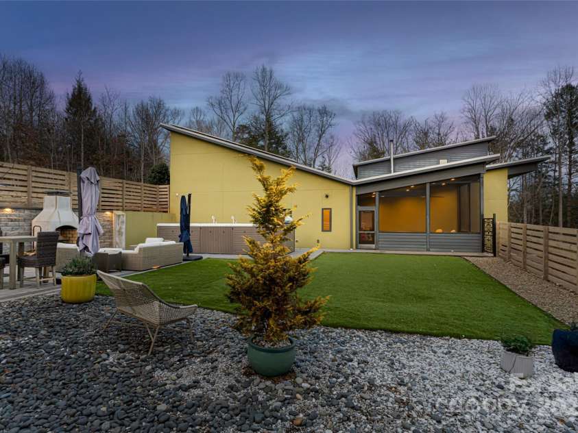 15 Sourwood Lane, Fletcher, NC 28732.  MLS# CAR4215119, YatesRealty ID 869. 