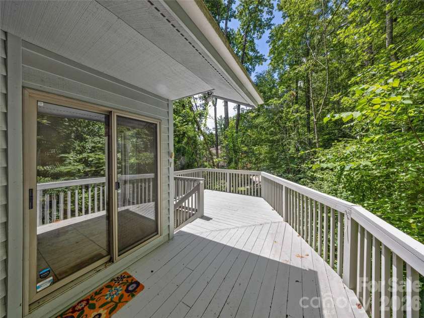 150 Sondley Parkway, Asheville, NC 28805.  MLS# CAR4280880, YatesRealty ID 8690. Back Deck