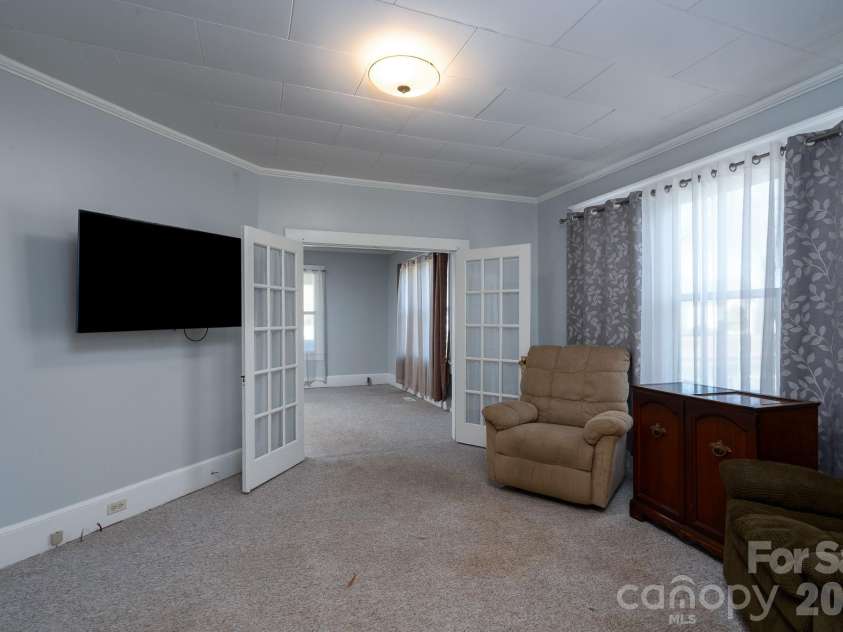 200 Martin Luther King Jr Avenue, Kannapolis, NC 28083.  MLS# CAR4337930, YatesRealty ID 8691. 