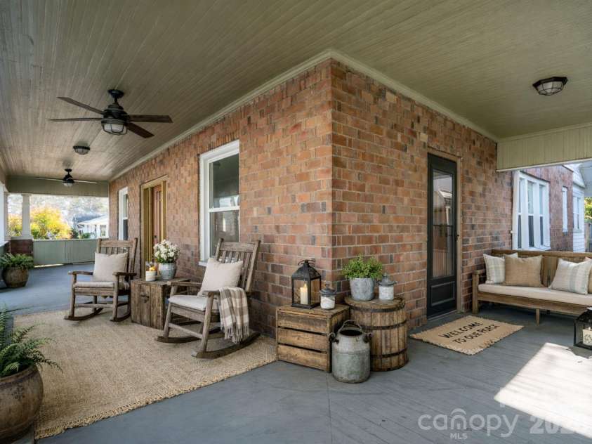 200 Martin Luther King Jr Avenue, Kannapolis, NC 28083.  MLS# CAR4337930, YatesRealty ID 8691. Virtually staged. 
