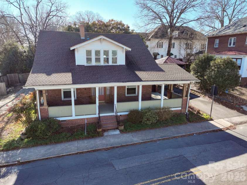 200 Martin Luther King Jr Avenue, Kannapolis, NC 28083.  MLS# CAR4337930, YatesRealty ID 8691. Welcome home. 