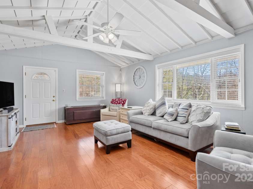 8 Union Chapel Road, Weaverville, NC 28787.  MLS# CAR4227516, YatesRealty ID 8691. 