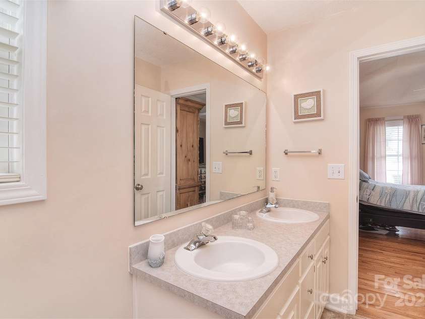 216 Dewars Drive, Rock Hill, SC 29730.  MLS# CAR4244259, YatesRealty ID 8692. 
