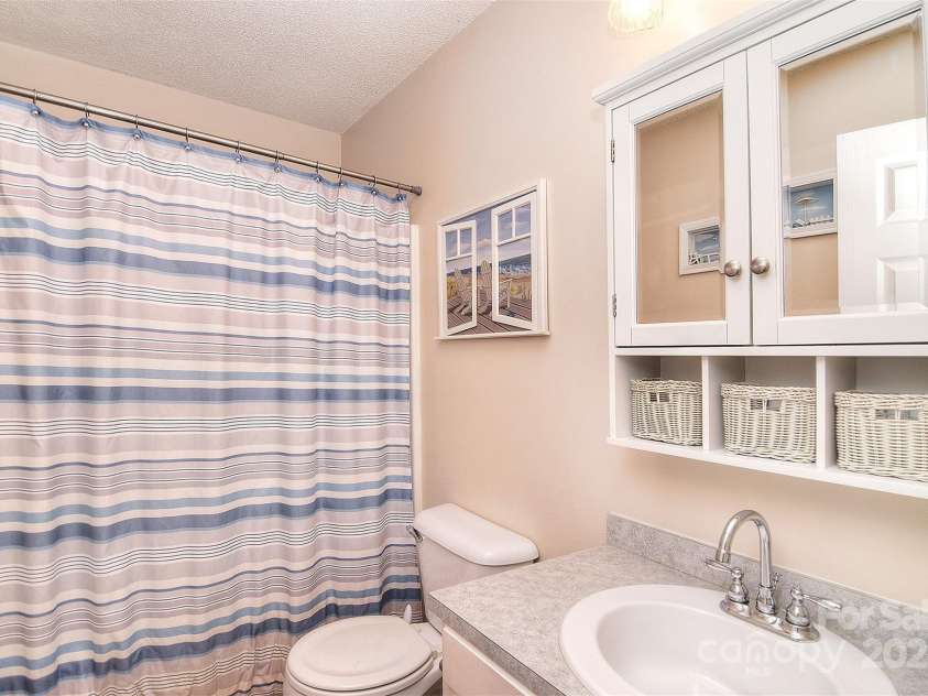216 Dewars Drive, Rock Hill, SC 29730.  MLS# CAR4244259, YatesRealty ID 8692. 