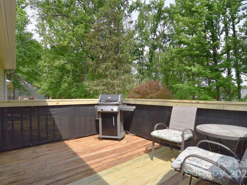 216 Dewars Drive, Rock Hill, SC 29730.  MLS# CAR4244259, YatesRealty ID 8692. 