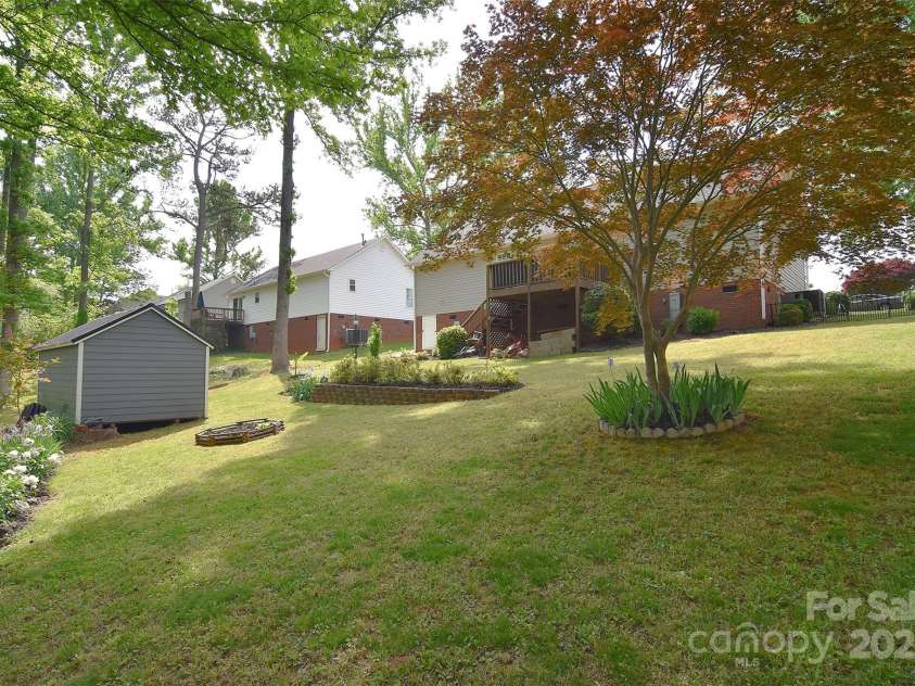 216 Dewars Drive, Rock Hill, SC 29730.  MLS# CAR4244259, YatesRealty ID 8692. 