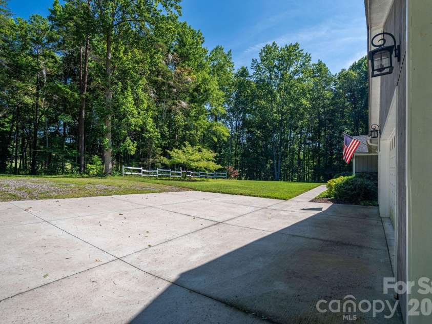 3170 Asbury Church Road, Lincolnton, NC 28092.  MLS# CAR4414032, YatesRealty ID 8693. 