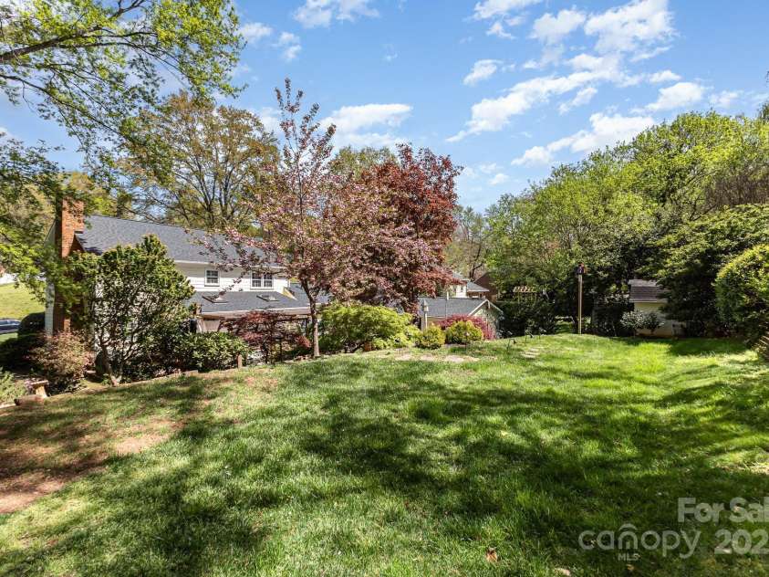 3916 Riverbend Road, Charlotte, NC 28210.  MLS# CAR4241946, YatesRealty ID 8693. 